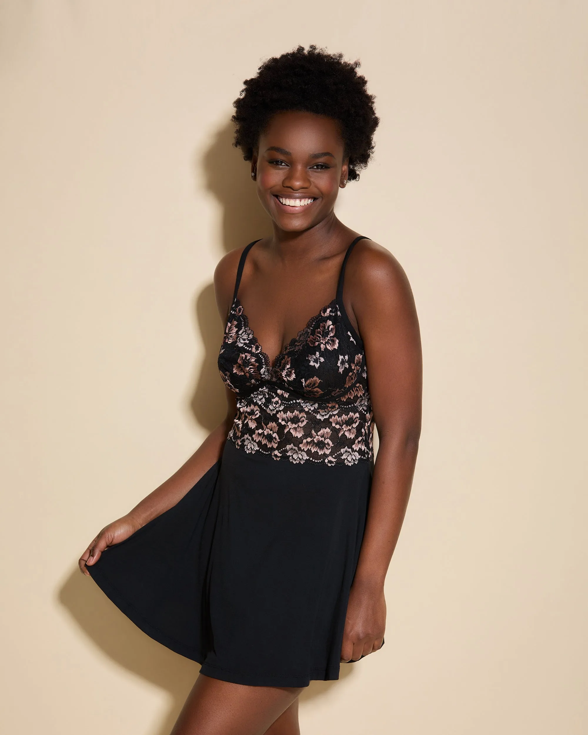 Set Camicia Da Notte E Tanga