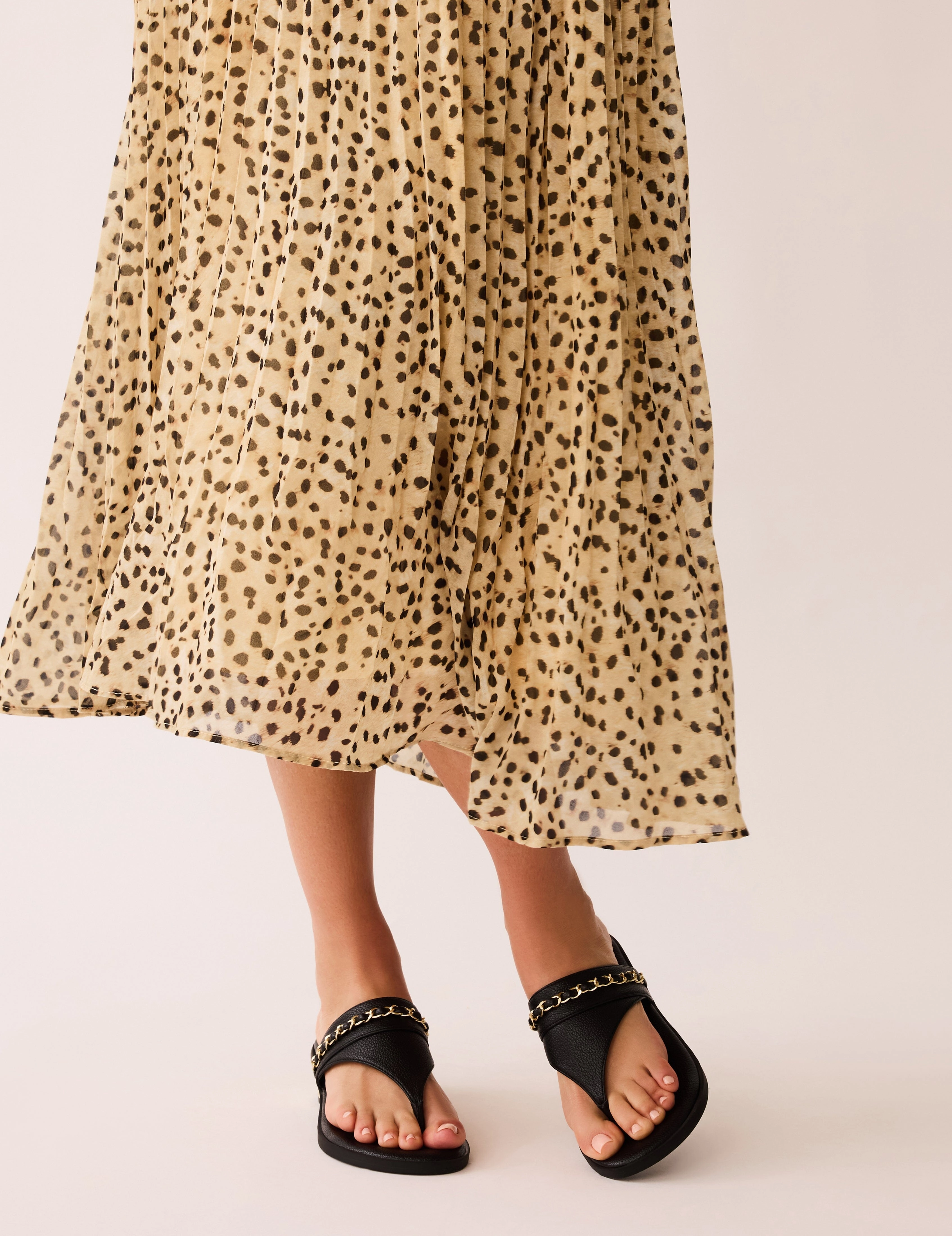 Taylor Sandal